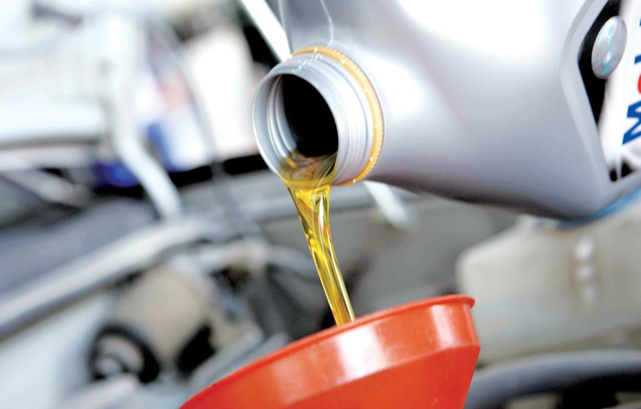 由于原材料及营运成本上涨,公司计划于9月对润滑油产品做适度的价格